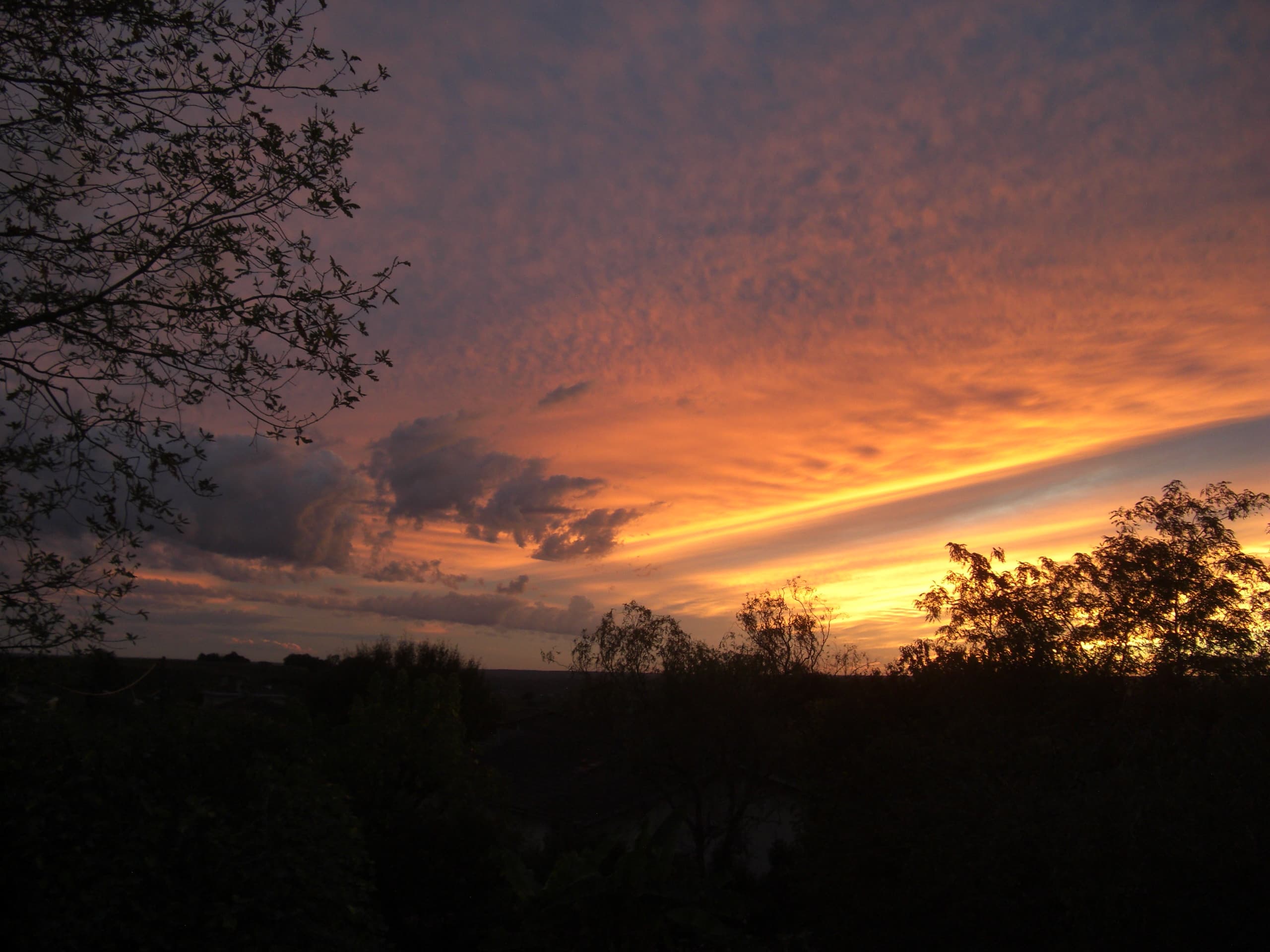 nuages au coucher du soleil