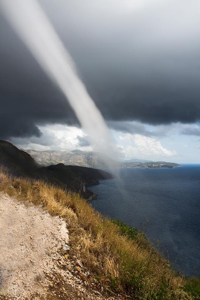 Image d'illustration pour Trombes et orages violents entre Adriatique et Balkans