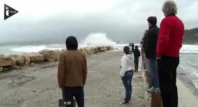Image d'illustration pour Vagues et submersions en PACA et en Corse (vigilance)