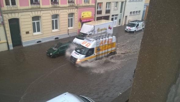 Image d'illustration pour Pluie abondante et fraîcheur sur le Nord-Ouest de la France