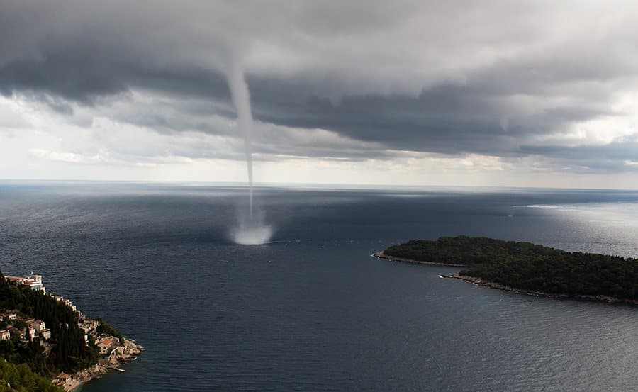 Image d'illustration pour Trombes et orages violents entre Adriatique et Balkans